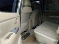 Toyota Hilux G 4x4 2010 MT Silver -5