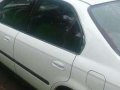 Honda Civic Vti 1998 White For Sale-4