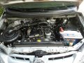 Toyota Innova G MT Silver 2005-4