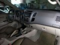 Toyota Fortuner 2006 Silver AT For Sale-7