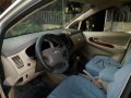 Toyota Innova G MT Silver 2005-5