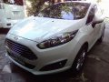 2015 Ford Fiesta Automatic White For Sale-0