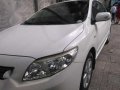 Toyota Corolla Altis E 2009 White -0