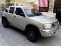 2002 Nissan Frontier Pickup 4x4 Silver-0