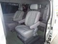 2008 Toyota Hiace Super Grandia Pearl White-3
