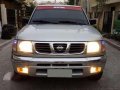 2002 Nissan Frontier Pickup 4x4 Silver-5