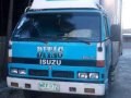 Isuzu Elf 16 ft Alum Van NPR wide-0