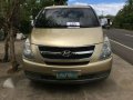 Hyundai Grand Starex gold (2009 model)-0