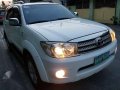 2011 Toyota Fortuner G 4x2 Diesel Automatic-1