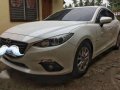 2016 Mazda 3 SkyActiv hatchback-1