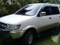 2012 Isuzu Crosswind XUV White MT -0