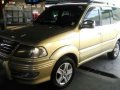 Toyota Revo VX200 2003 MT Golden -9