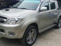 Toyota Hilux 4x4 Silver 2005 MT For Sale-8