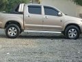toyota hilux manual diesel 2010model 1st owner-0