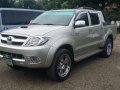 Toyota Hilux 4x4 Silver 2005 MT For Sale-1