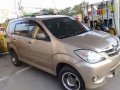 toyota avanza j 2009-0