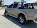 toyota hilux manual diesel 2010model 1st owner-1