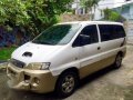 2001 hyundai starex diesel local 2000 v 2002 not toyota grandia escape-0