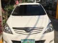 Toyota innova j 2.5L diesel MT-2