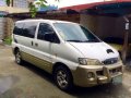 2001 hyundai starex diesel local 2000 v 2002 not toyota grandia escape-2