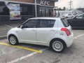 Suzuki Swift manual 1.5 top of the line 2010-2