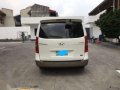 2011 Hyundai Grand Starex Vgt AT White-6