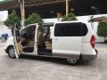 2011 Hyundai Grand Starex Vgt AT White-0