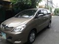 Toyota Innova 2010 Model AT Beige-1