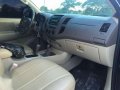 Toyota Hilux G 2006 4x4 Automatic Top of d line diesel not fortuner-5