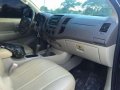 Toyota Hilux G 2006 4x4 Automatic Top of d line diesel not fortuner-10