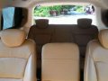 2011 Hyundai Grand Starex gold-6
