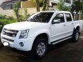 For sale Isuzu DMAX 2011 RUSH!-1