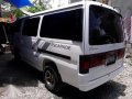 Nissan Urvan Escapade MT 2004-2