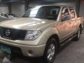 2013 Nissan Navara 4x4 M/T Beige -0