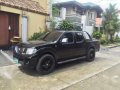 2013 Nissan Navara 4x2 AT Black -0