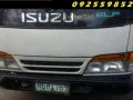 isuzu elf giga 16ft close van-4