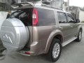 Ford Everest 4x4 Limited 2014 Beige -3