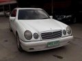 1998 Mercedes Benz E320 White AT -1
