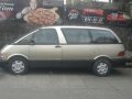 Toyota previa-1