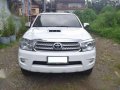 toyota fortuner v 2011 4x2 automatic-2