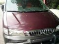 Hyundai Starex Turbo 4x4 Red For Sale-1