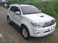 toyota fortuner v 2011 4x2 automatic-0