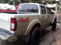 Nissan Frontier 2004 AT Silver For Sale -8