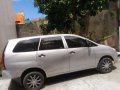 Toyota Innova J gas manual 2005-4