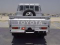 2017 Toyota Land Cruiser LC70  MT Silver -2