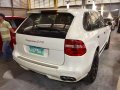 2010 Porsche Cayenne GTS White -8