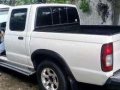 2001 Nissan Frontier AT White For Sale-4