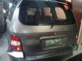 Kia carnival mazda familia rayban-5