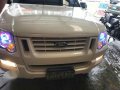 Ford Explorer Eddie Bauer 2011 4x2 White -0