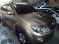 2005 Toyota Fortuner 4x4 AT DSL White Gold-1